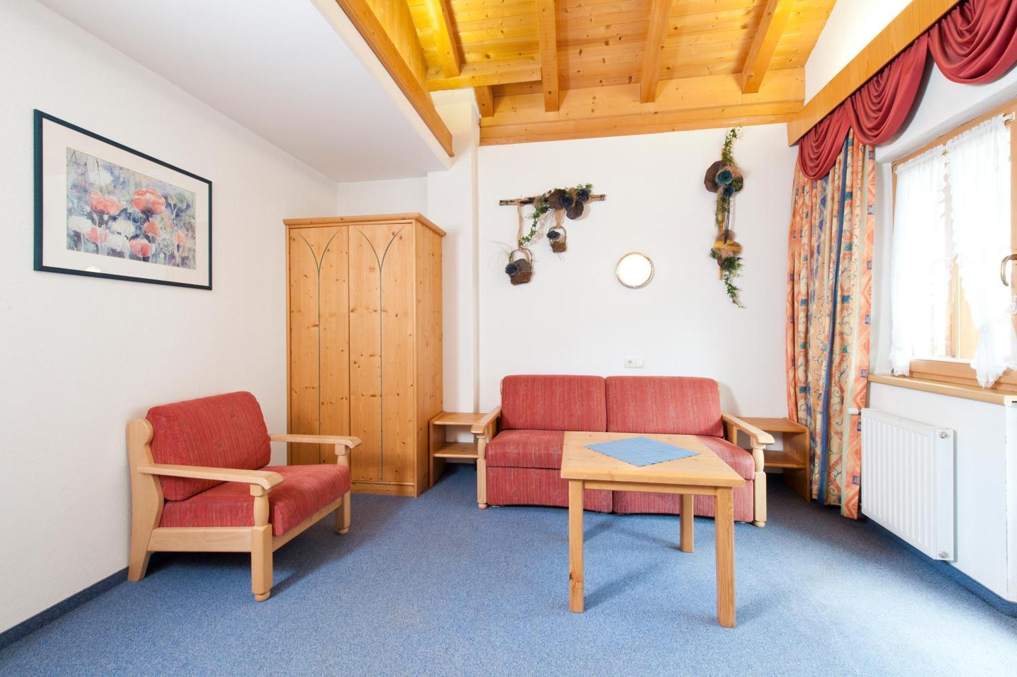 Mallaun Hotel.Erlebnis See Buitenkant foto