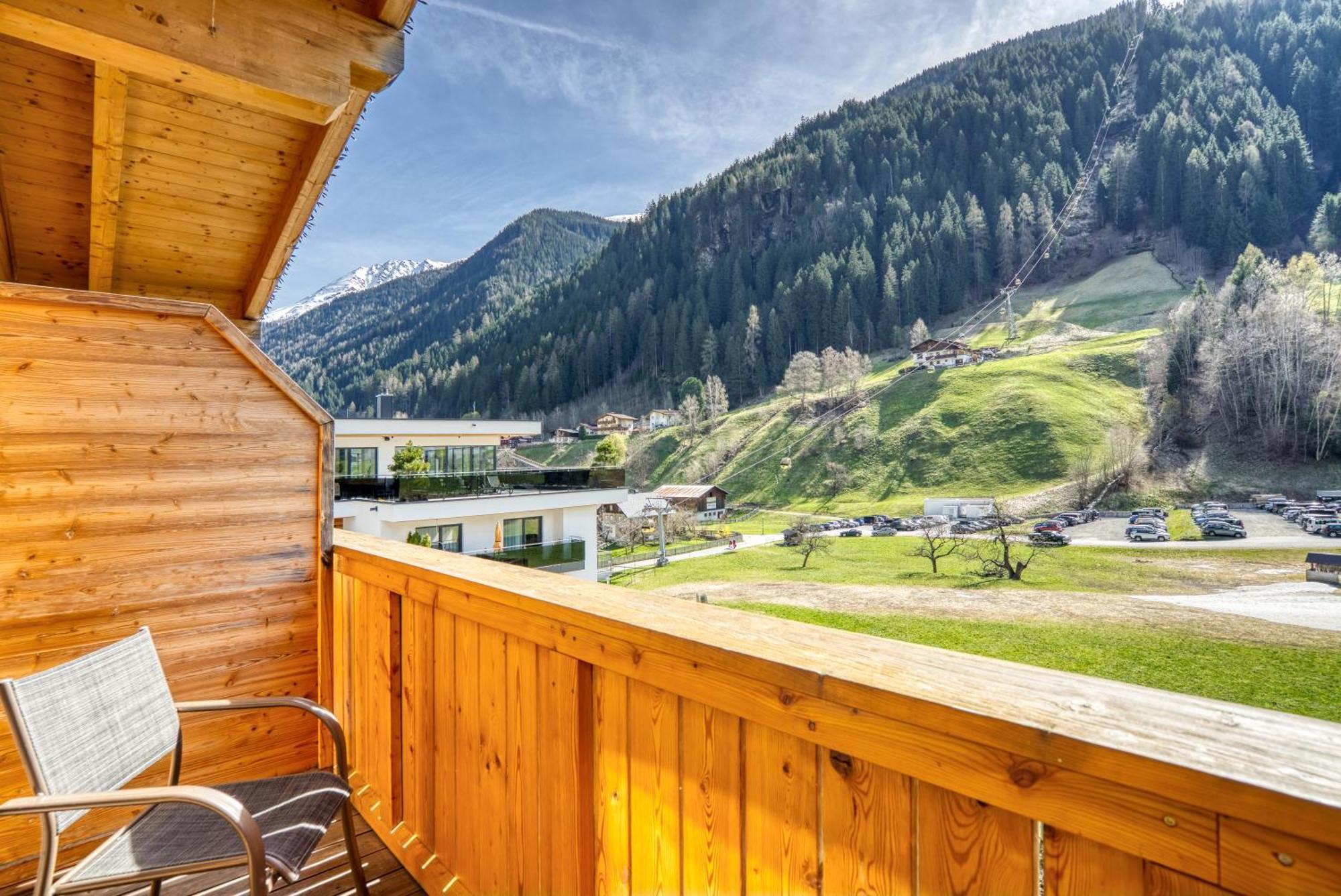 Mallaun Hotel.Erlebnis See Buitenkant foto