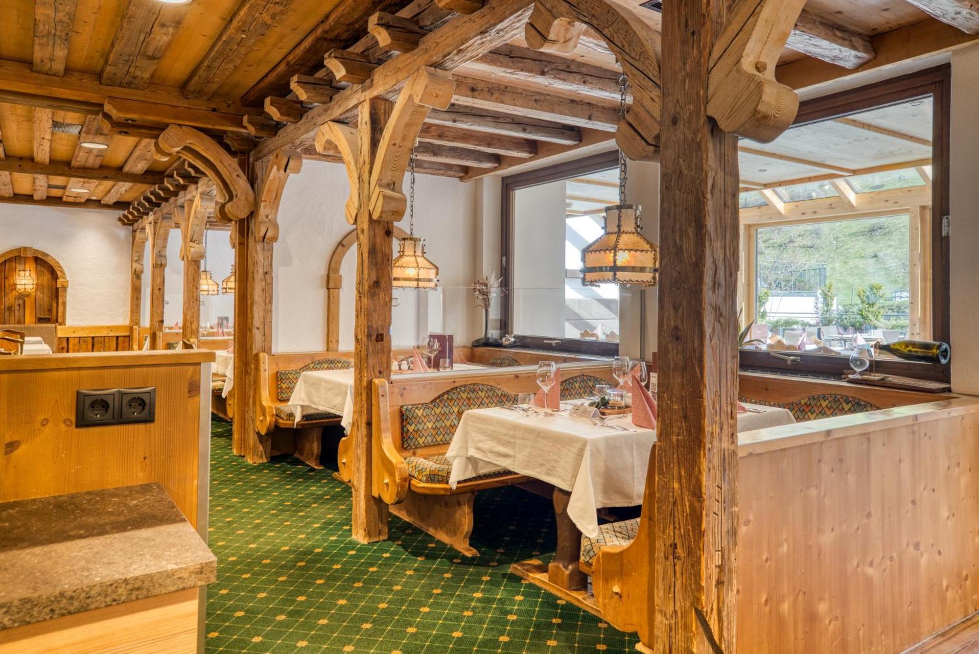 Mallaun Hotel.Erlebnis See Buitenkant foto