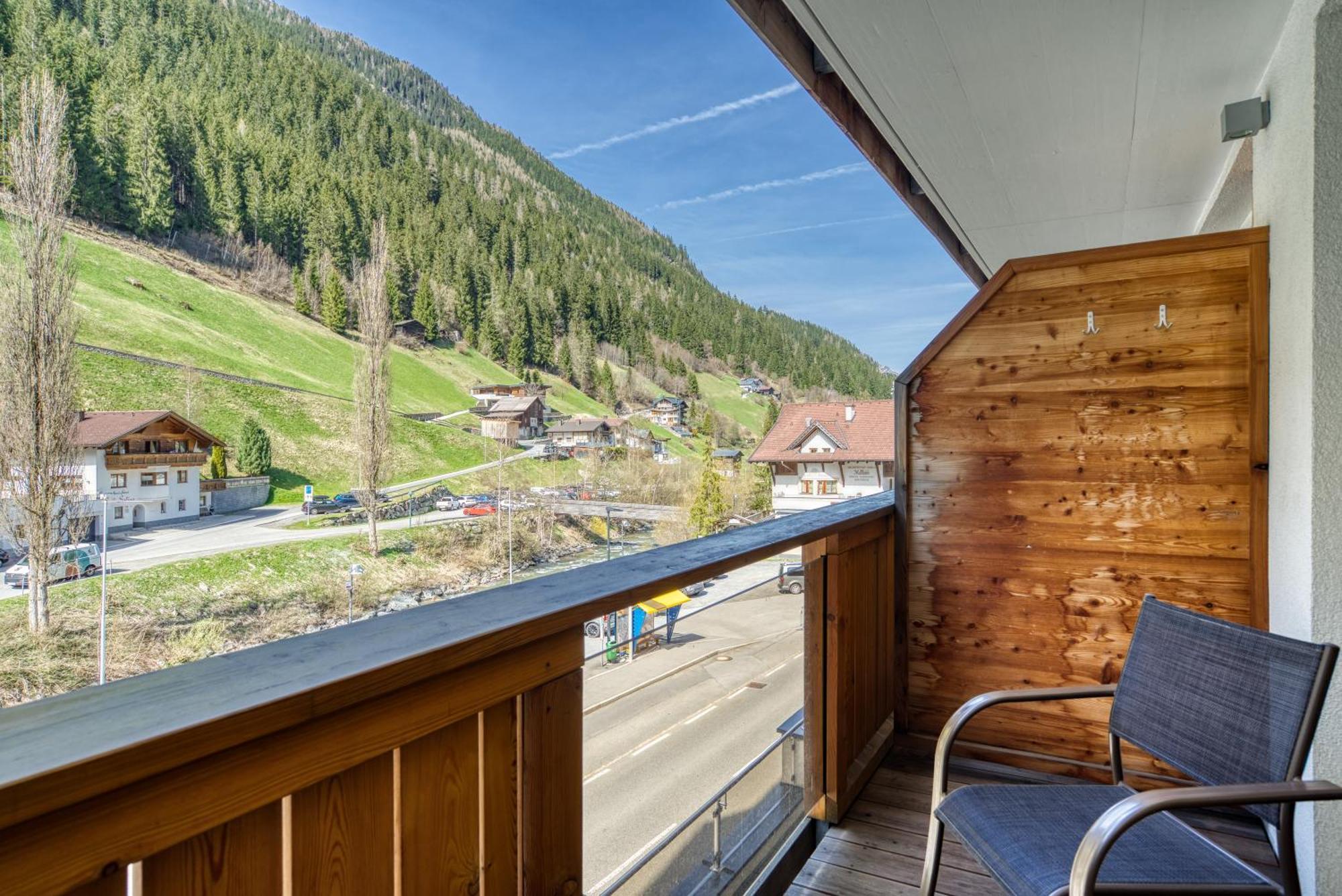 Mallaun Hotel.Erlebnis See Buitenkant foto
