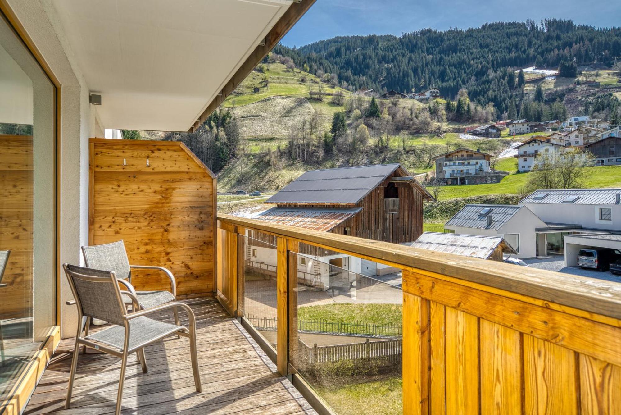 Mallaun Hotel.Erlebnis See Buitenkant foto